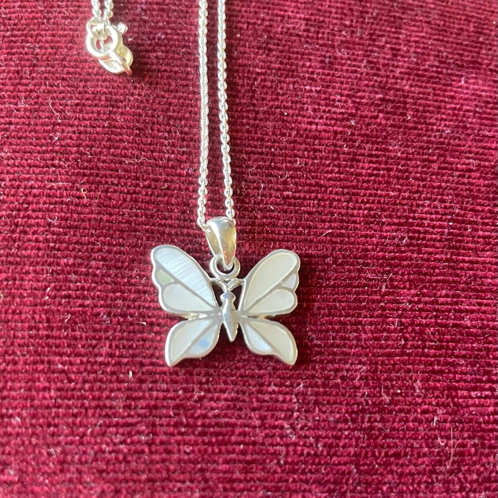 New 925 Sterling Silver Butterfly Pendant Necklace.